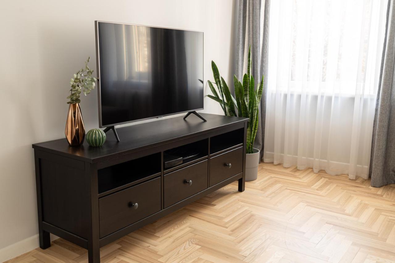 Lovely Apartment In The City Center 카우나스 외부 사진